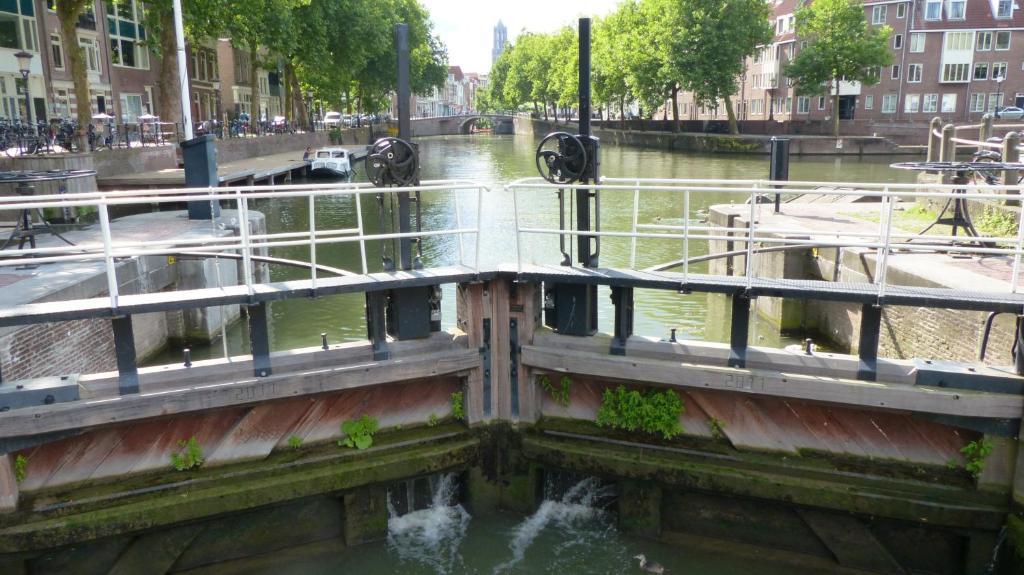Bed & Breakfast Aan De Singel Van Ουτρέχτη Εξωτερικό φωτογραφία